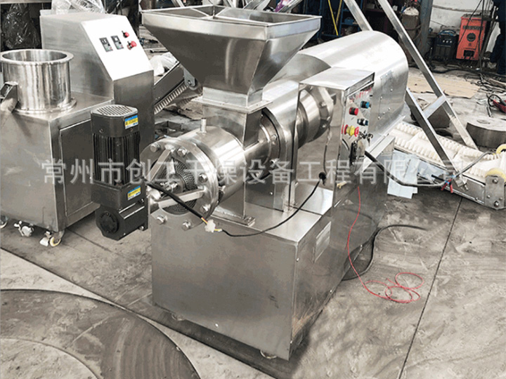 双螺杆挤压造粒机